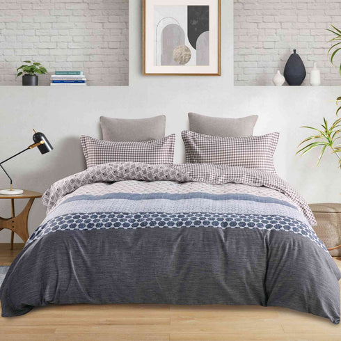 Mist Perfume King Size Bed Sheet Set by Florida with 2 Pillow Covers